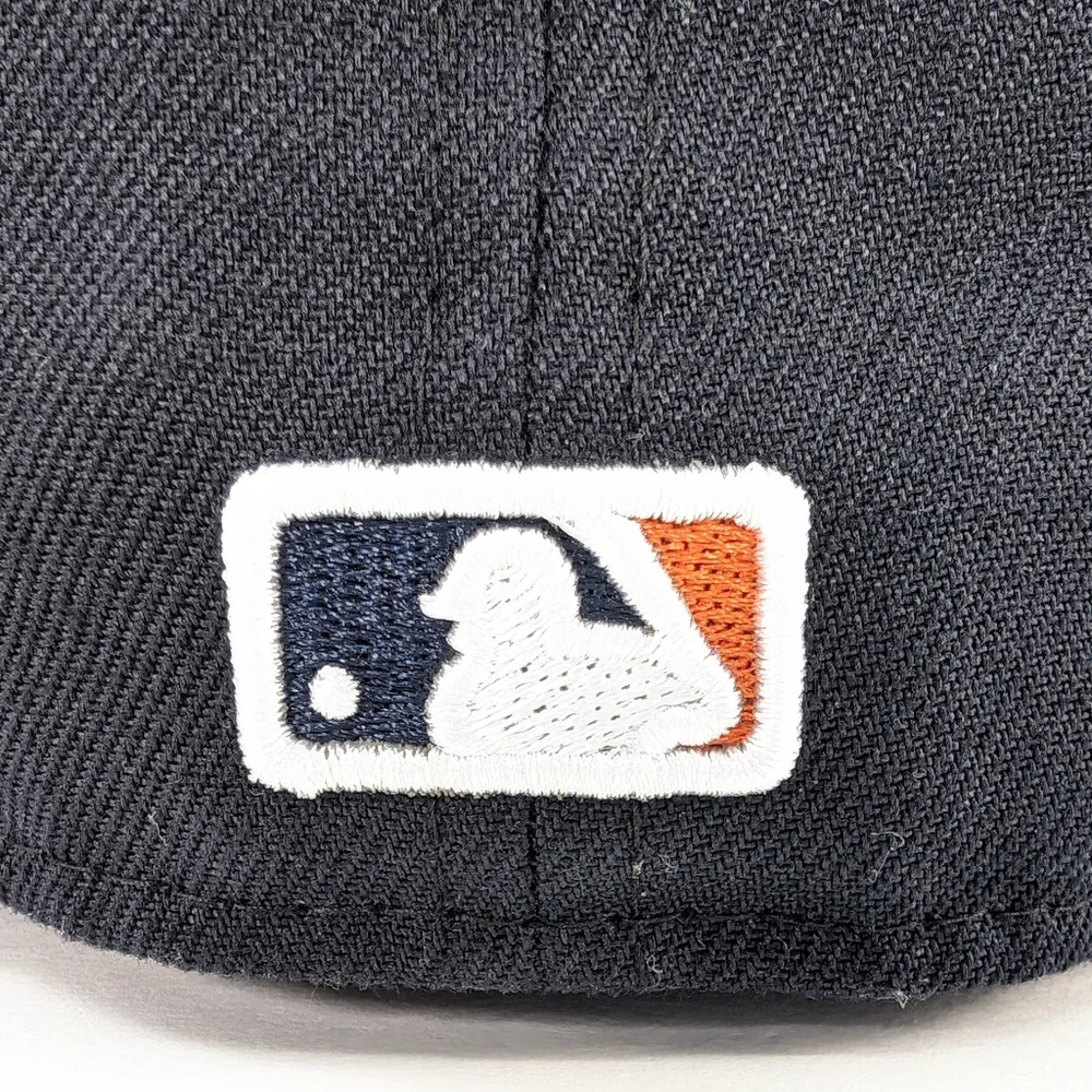 Houston Astros New Era 59fifty Fitted Cap Size 7‎ 3/8 MLB Auth. Collection